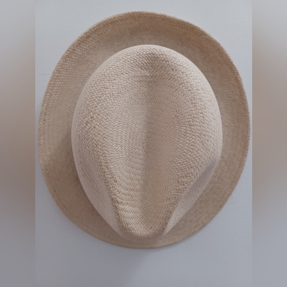 Trilby Style Hat Straw Fedora with Black Band Vacay Trends - Picture 4 of 10